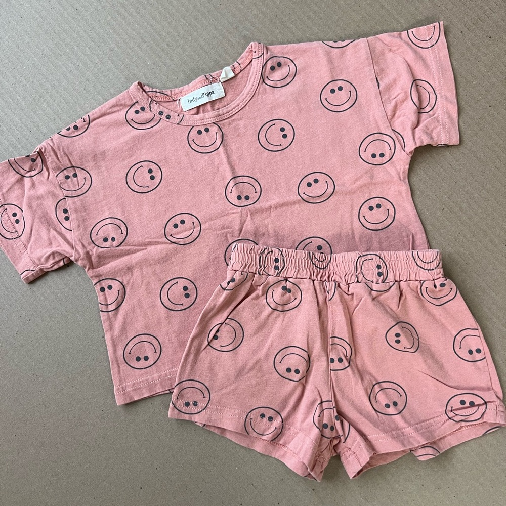 Indy and Pippa smiley set